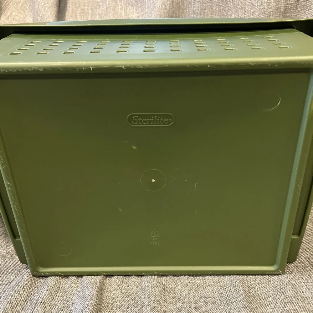 Sterilite‎  Green  Stacking Basket Storage Container 14.5x10x6